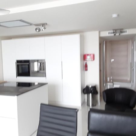 Апартаменты Front Port Line Sleeps 6 Марбелья Экстерьер фото