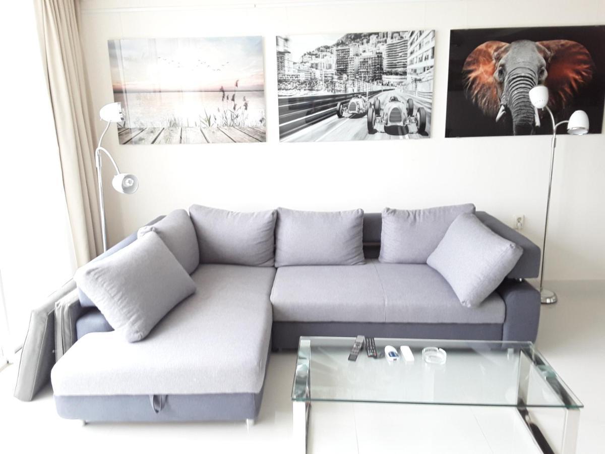 Апартаменты Front Port Line Sleeps 6 Марбелья Экстерьер фото