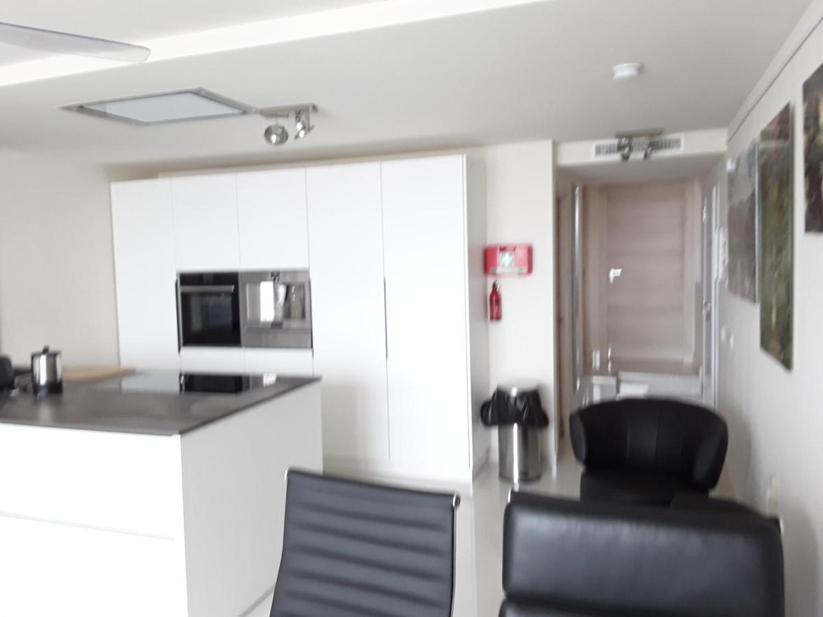 Апартаменты Front Port Line Sleeps 6 Марбелья Экстерьер фото