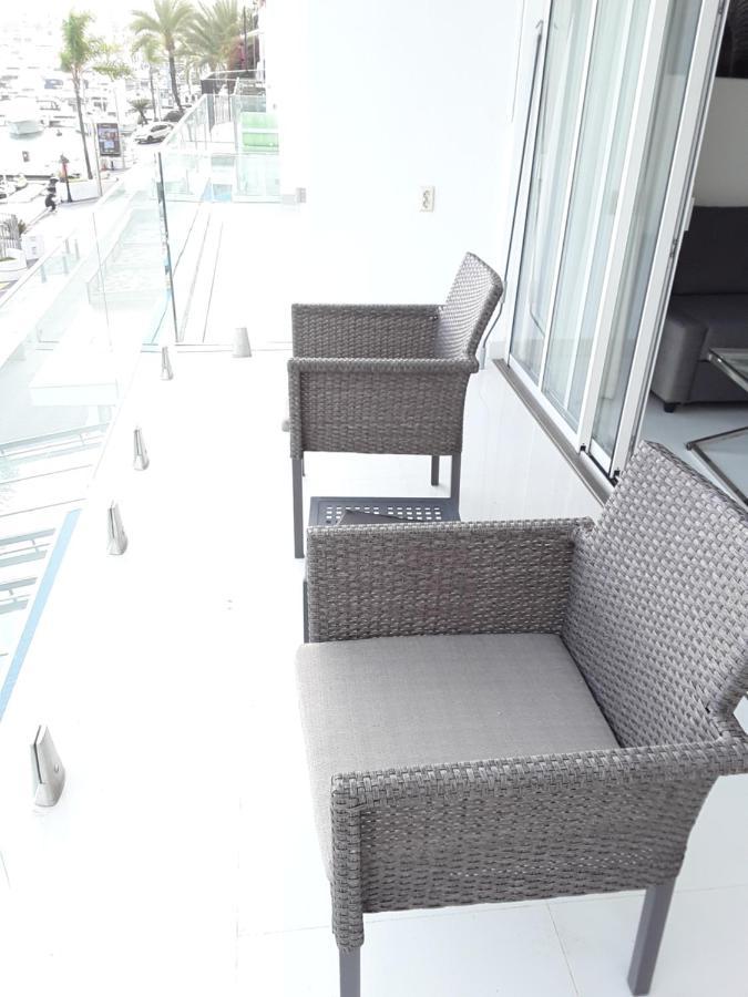 Апартаменты Front Port Line Sleeps 6 Марбелья Экстерьер фото